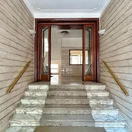 Cipro Vatican Apartment